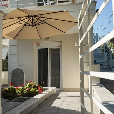 Nektarios Garenias Kipoupoli