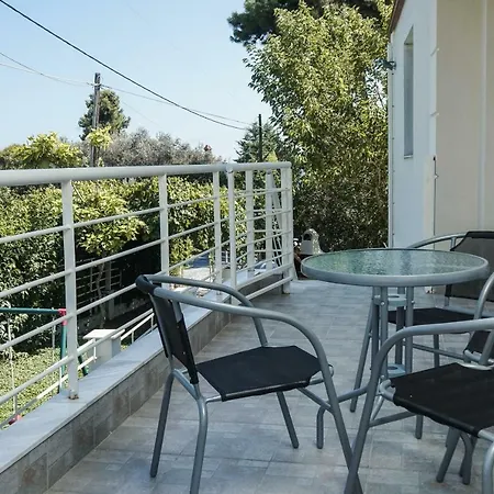 بيت للعطل Nektarios Garenias Kipoupoli